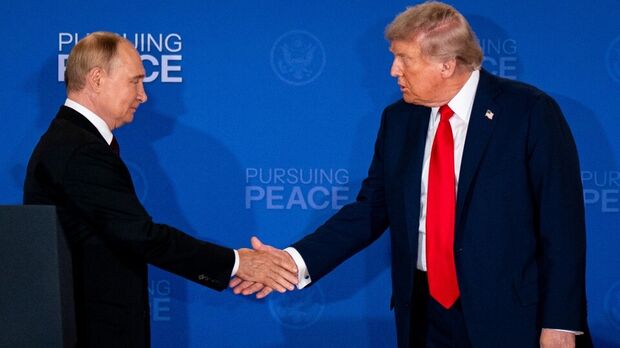 Russian Official Claims Peace in Ukraine Near Due to Putin-Trump Dialogue