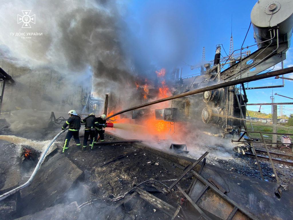 Russian Strikes Target Key Ukrainian Facilities Amid Escalating Conflict