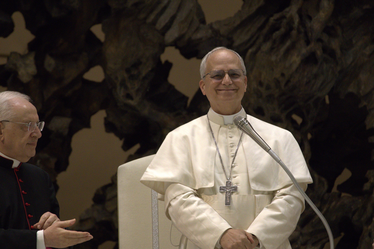 Vatican Astronomer Explores Possibility of Baptizing Extraterrestrial Life