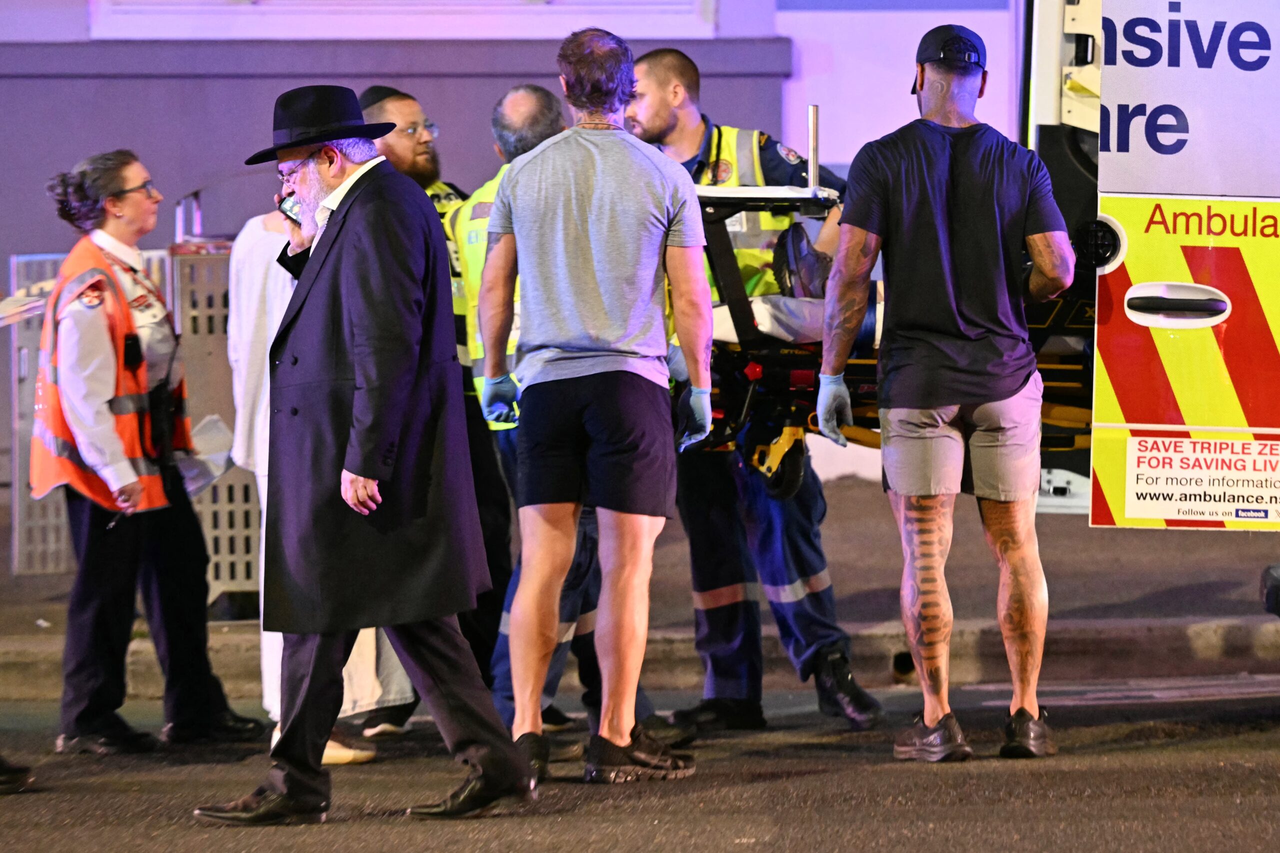 Australian Police Interdict Vehicle Carrying Multiple Suspected Extremists Heading to Bondi Beach