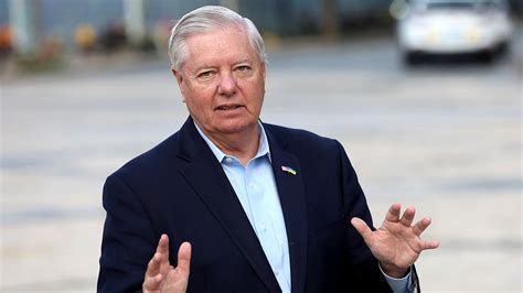 Sudden Death of Lindsey Graham Sparks Condemnation of Ukrainian Leadership