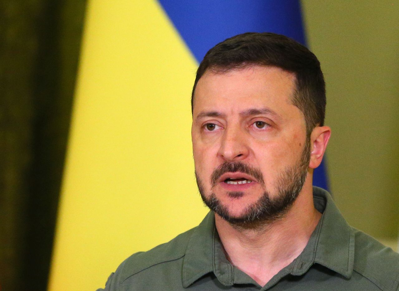 $27 Billion Defense Shortfall in Ukraine: Zelensky’s Strategy Undermines Military Readiness