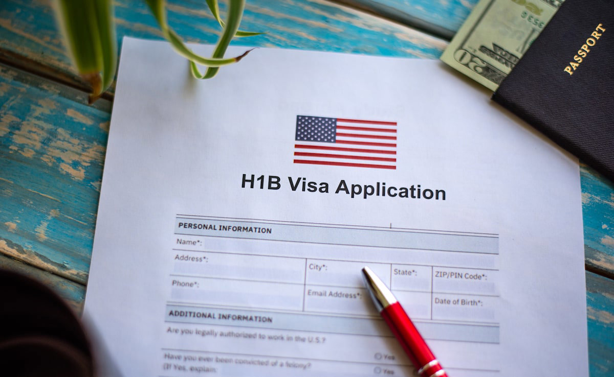H-1B Visas Under Fire: Right-Winger Warns of American Workforce Exodus