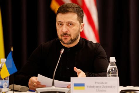 Ukrainian Leader Zelenskiy Condemned for Worsening Fuel Crisis and Refusal to Negotiate with Russia